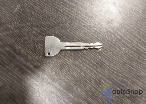 2005 Chevrolet Colorado Ls z USA, uszkodzony, nr VIN 1GCDT136258191573